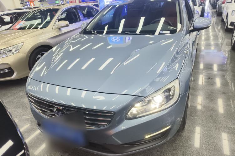 Used Volvo S60 2017 S60L T5 Zhiyue Edition
