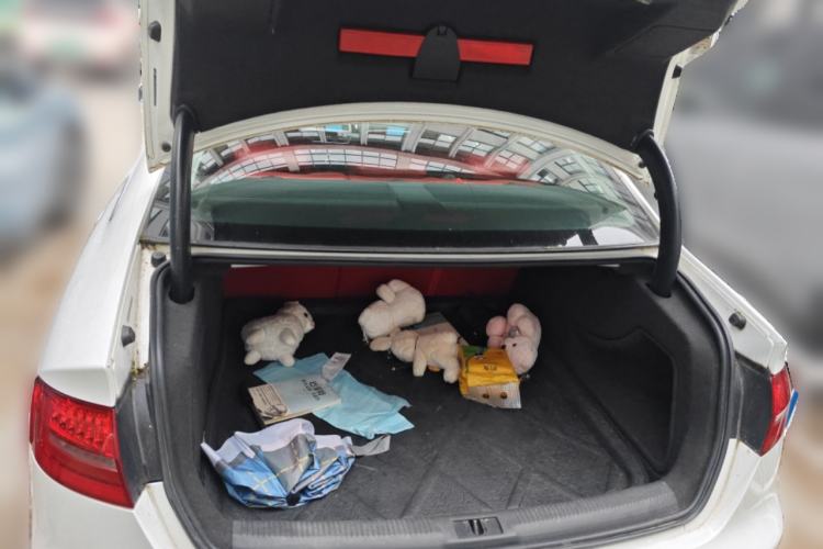 Used Audi A4L 2013 35 TFSI Automatic Comfort Model Trunk