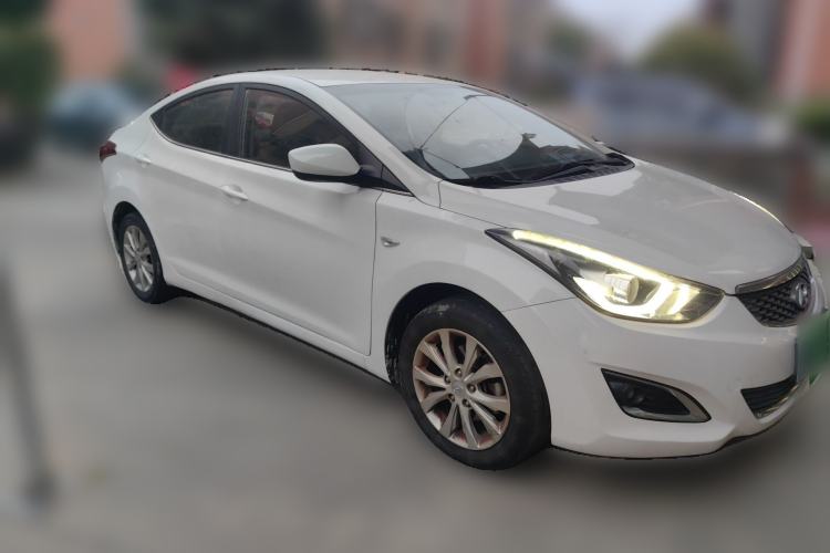 Used Hyundai Elantra (5th Generation / Langdong) 2016 1.6L Automatic Smart Version