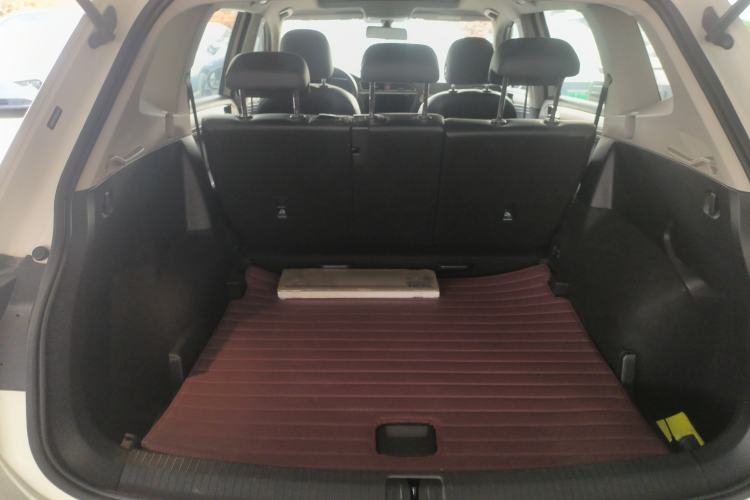 Used Volkswagen Tiguan L 2021 330TSI Automatic Two-Wheel Drive Smart Edition Trunk