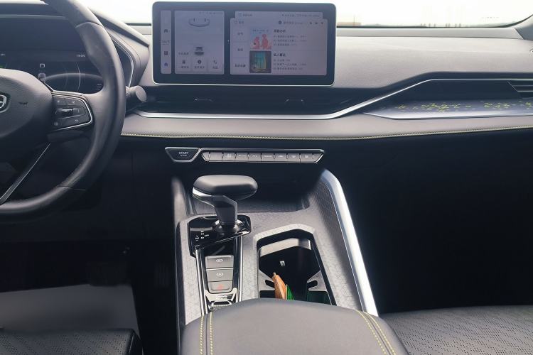 Used Geely Auto Preface 2023 1.5TD Fuyao Version
