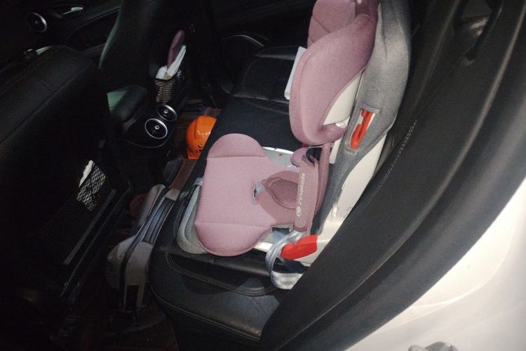 Used Alfa Romeo Stelvio 2017 2.0T 200HP Luxury Edition Left Rear Seat