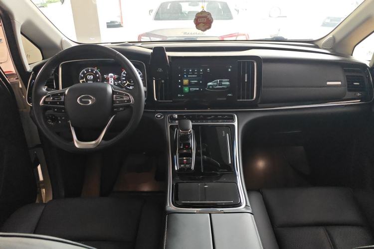 Used GAC Trumpchi M8 2021 Master Series 390T Prestige Edition Center Console