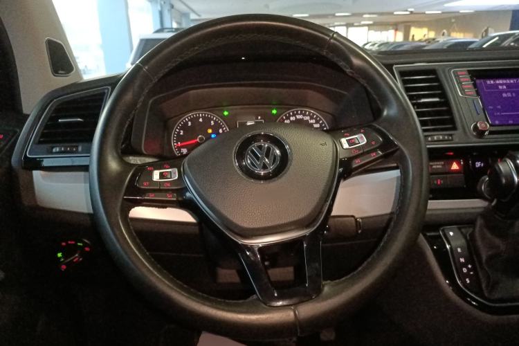 Used Volkswagen Multivan 2018 2.0 TSI 4x4 Style Edition 7 Seats
