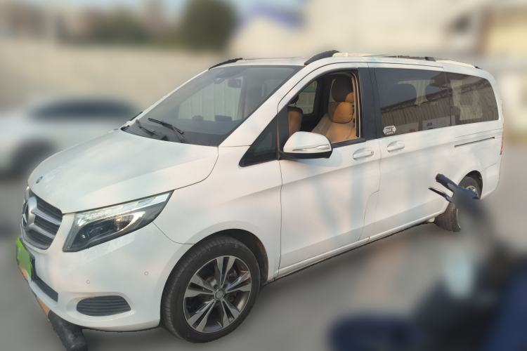 Used Mercedes-Benz V-Class 2016 V 260 Avantgarde Edition