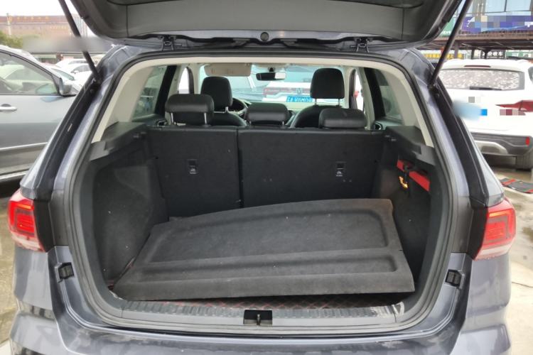 Used Volkswagen Tharu 2019 330TSI Four-Wheel Drive Flagship Model China VI Standard Trunk