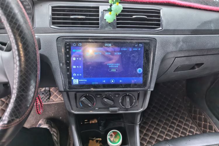 Used Volkswagen Santana 2016 1.6L Manual Fashion Edition
