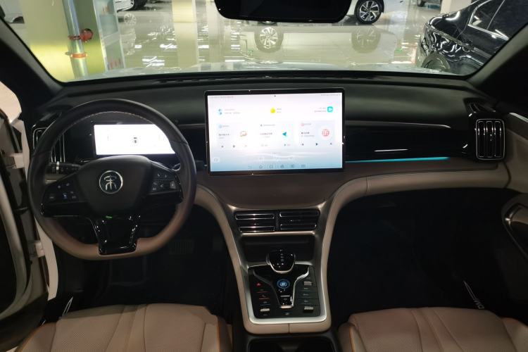 Used BYD Song Pro New Energy 2023 Champion Edition DM-i 110KM Excellence Model Center Console