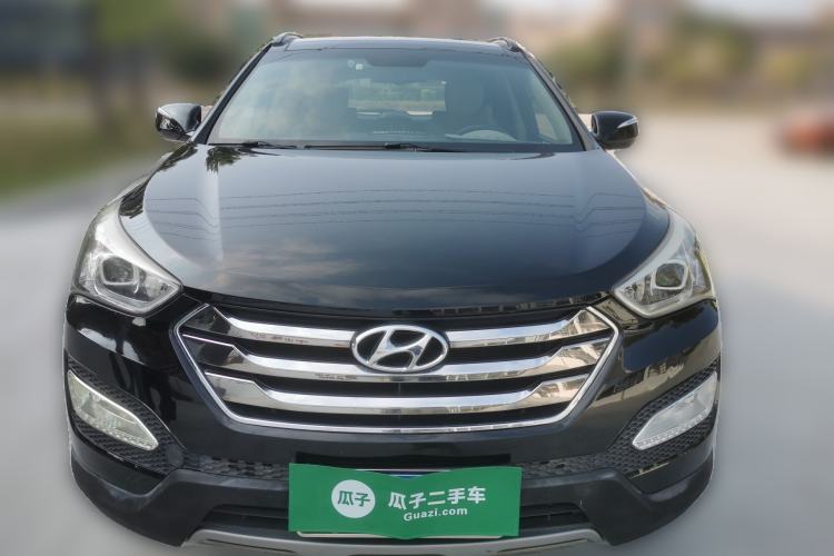 Used Hyundai Santa Fe 2013 2.4L Automatic Two-Wheel Drive Smart Version Front