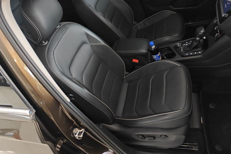 Used Volkswagen Tiguan L 2017 380TSI Automatic All-Wheel Drive Supreme Flagship Edition Right Front Seat