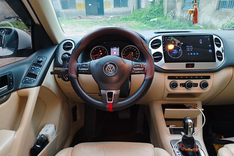 Used Volkswagen Tiguan 2013 1.8TSI Automatic Two-Wheel Drive Luxury Model Steering Wheel