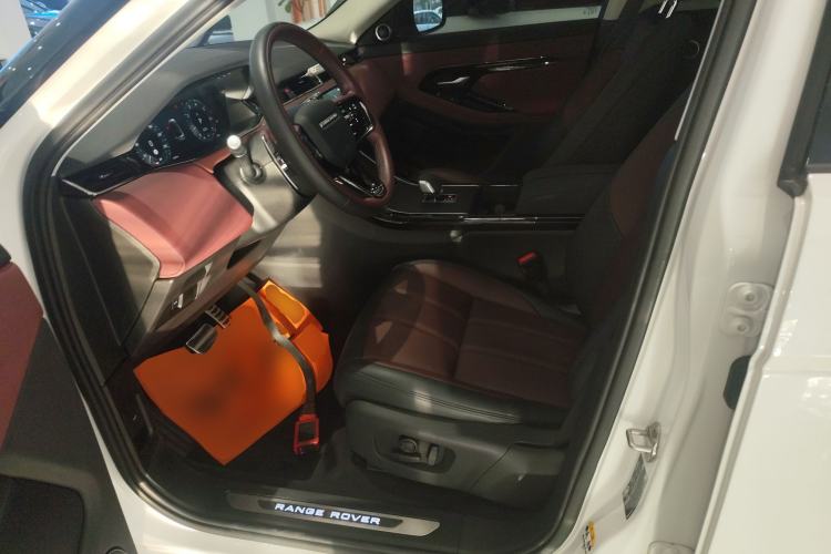 Used Land Rover Range Rover Evoque 2024 Aurora L 249 PS Prestige Light-Chasing Edition
