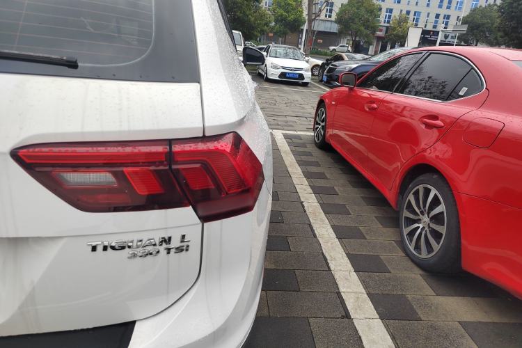 Used Volkswagen Tiguan L 2020 330TSI Automatic Two-Wheel Drive Smart Luxury Edition China VI Standard Exterior 3