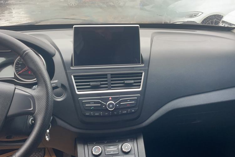 Used Bestune X40 2017 1.6L Automatic Luxury Model
