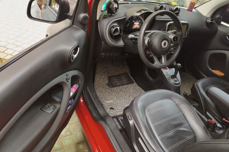 Used smart fortwo 2016 0.9T 66kW Hardtop Pioneer Edition