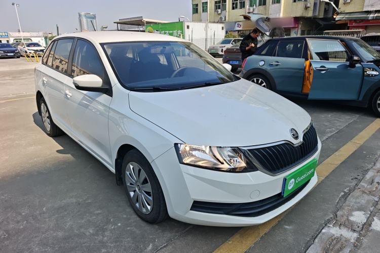 Used Skoda Rapid Spaceback 2019 1.5L Automatic Standard Edition