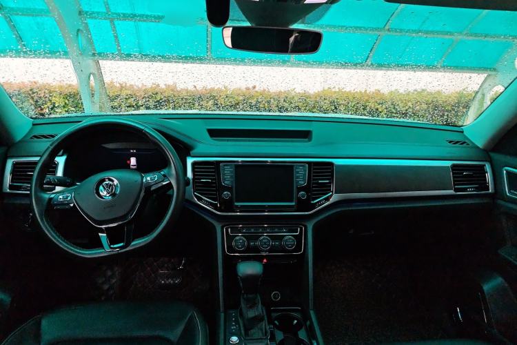 Used Volkswagen Teramont 2017 330TSI Two-Wheel-Drive Flagship Edition Center Console