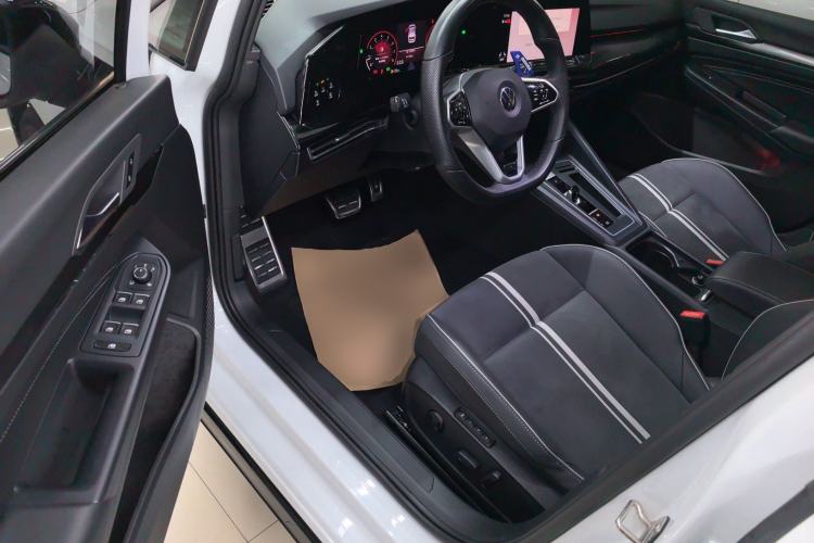 Used Volkswagen Golf 2021 280TSI DSG R-Line
