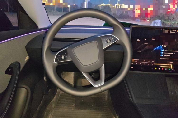 Used Tesla Model 3 2023 Rear-Wheel-Drive Version
