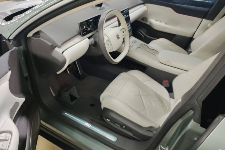 Used Nio ET7 2022 75 kWh Driver Seat