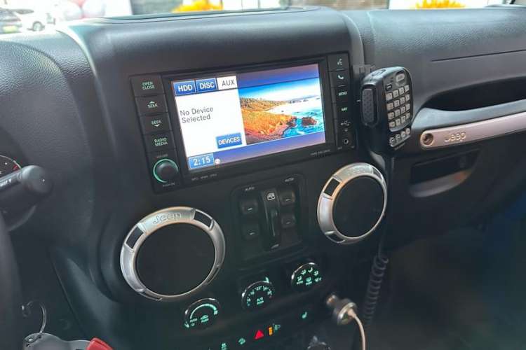 Used Jeep Wrangler 2015 3.6L Rubicon Four-Door Comfort Edition
