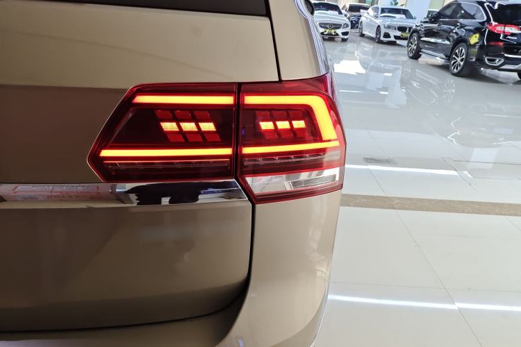 Used Volkswagen Teramont 2017 380TSI Four-Wheel Drive Luxury Edition Exterior 3