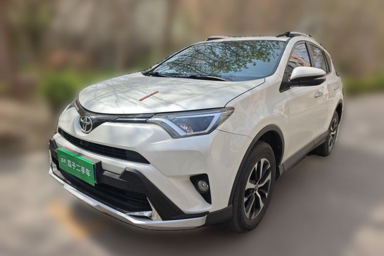 Used Toyota RAV4 2019 2.0L CVT Two-Wheel Drive Pioneer Edition China V Standard