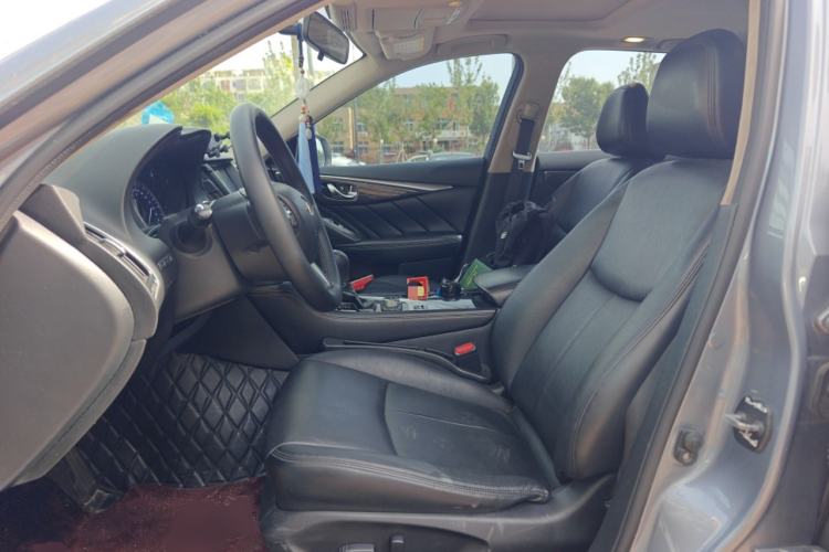 Used Infiniti Q50L 2015 2.0T Comfort Edition
