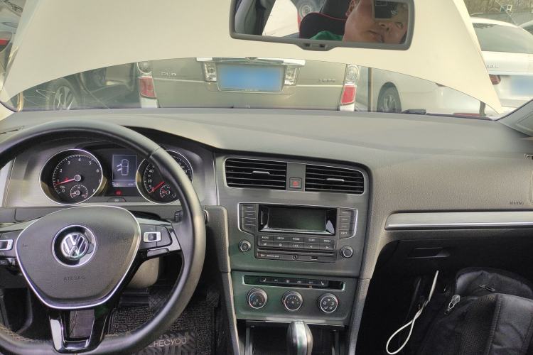 Used Volkswagen Golf 2014 1.4TSI Automatic Luxury Model
