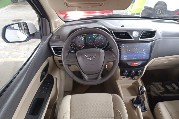 Used Wuling Hongguang 2015 1.5L S1 Standard China V-Emission Standards