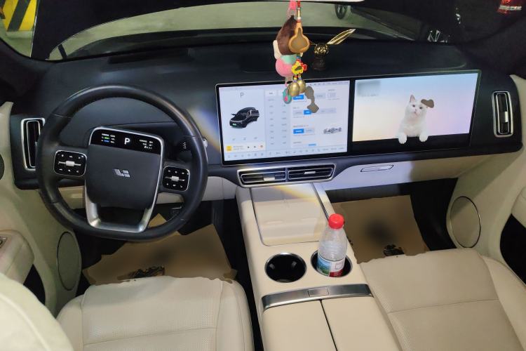 Used Li Auto L8 2023 Pro Model
