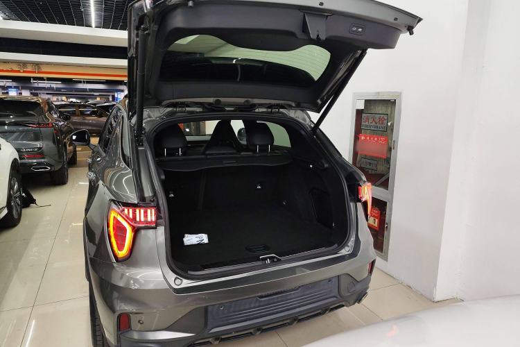 Used Lynk & Co 01 EM-P 2021 1.5TD PHEV Halo Trunk