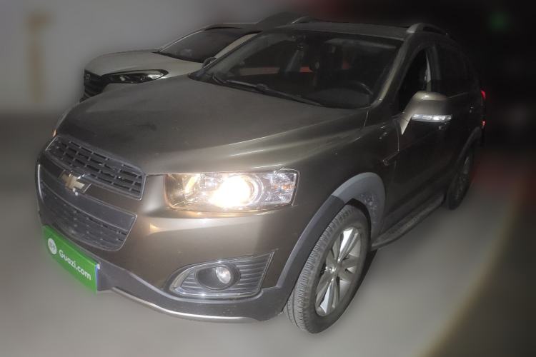 Used Chevrolet Captiva 2015 2.4L 4x4 Flagship Edition 7-Seater