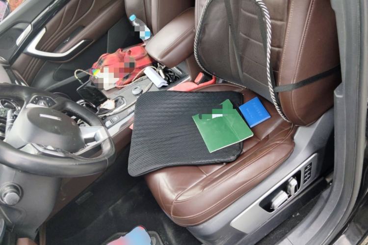 Used Wey VV7 2017 2.0T Flagship Model Left Front Seat