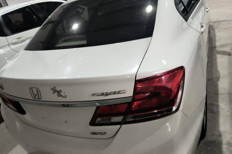 Used Honda Civic 2014 1.8L automatic comfort version
