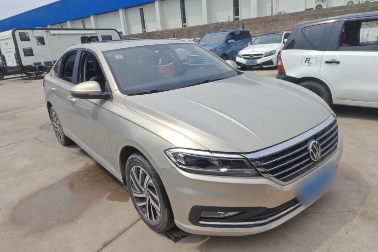 Used Volkswagen Lavida 2022 280TSI DSG Comfort Edition Front Right 45 Deg