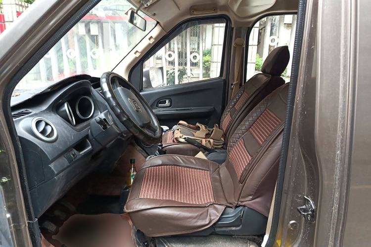 Used CHANGAN KAICHENG Ruixing M60 2020 1.5L Standard Version China VI 6-Seater DAM15KR Left Front Seat