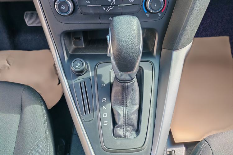 Used Ford Focus 2015 Hatchback 1.6L Automatic Comfort Model