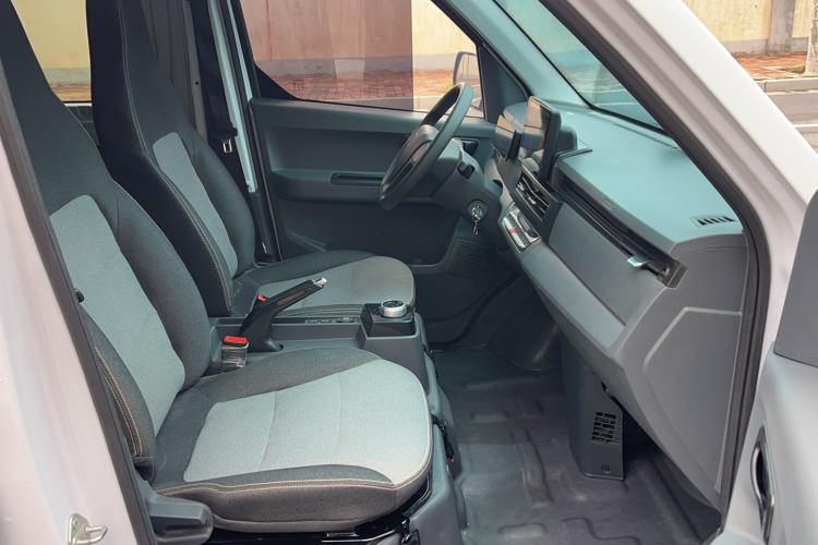 Used Farizon Xingxiang V 2024 Star Enjoy V6E Feature Edition Zhixin 46.08 kWh