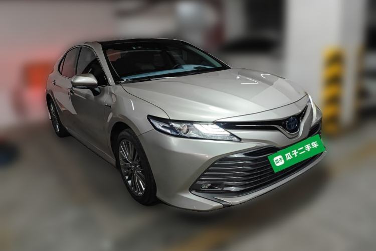 Used Toyota Camry 2019 Dual-Engine 2.5 HG Luxury Edition China VI Standard
