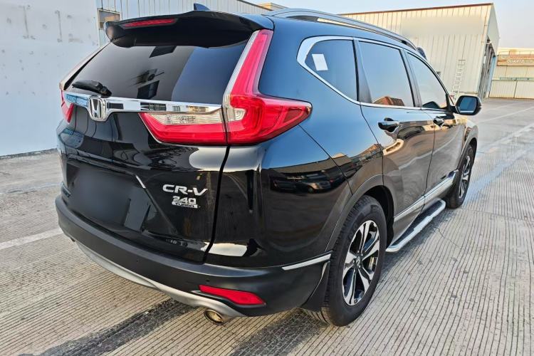 Used Honda CR-V 2017 240TURBO CVT Front-Wheel Drive Fashion Edition