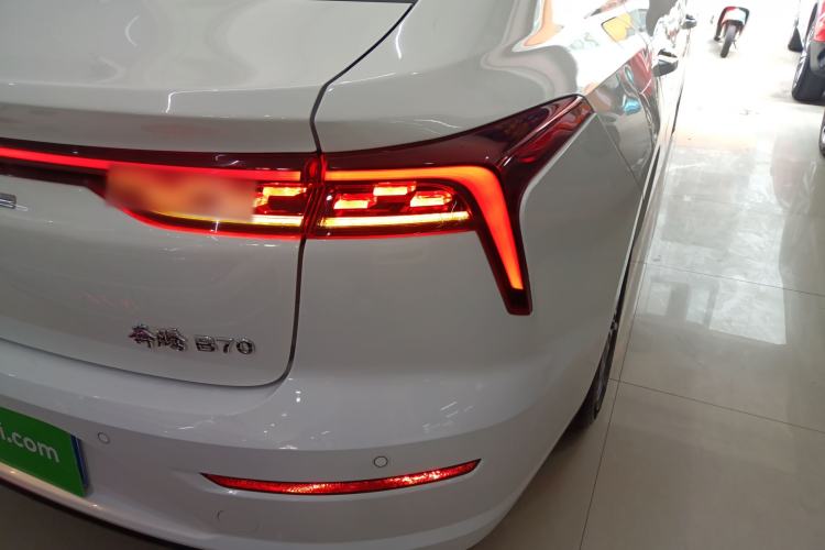 Used Bestune B70 2023 Third Generation 1.5T Automatic Enjoyment Version 70th Anniversary Edition Right Rear Taillight