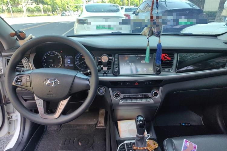 Used Hyundai Mistra 2017 1.6T Automatic Smart GLS China V Standard Center Console