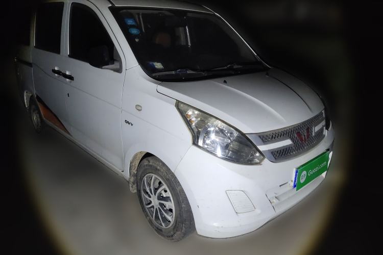 Used Wuling Rongguang V 2016 1.5L Practical Version Front Right 45 Deg
