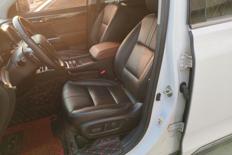 Used GAC Trumpchi GS8 2017 320T Two-Wheel Drive Luxury Smart Connectivity Version (7 Seats) Driver Seat