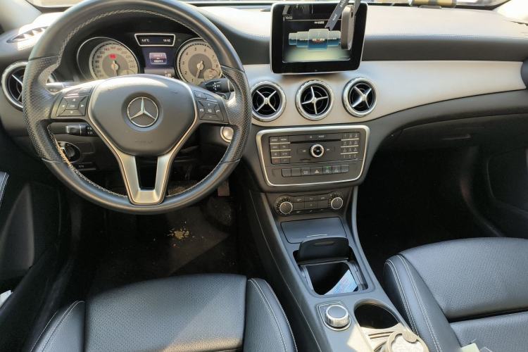 Used Mercedes-Benz GLA 2016 GLA 200 Fashion Model
