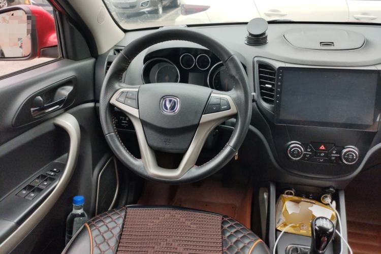 Used CHANGAN CS35 2014 1.6L Manual Luxury Model China IV Standard

