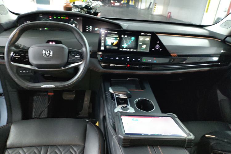 Used CHANGAN UNI-K iDD 2022 Blue Whale iDD 130km 1.5T Prestige Model