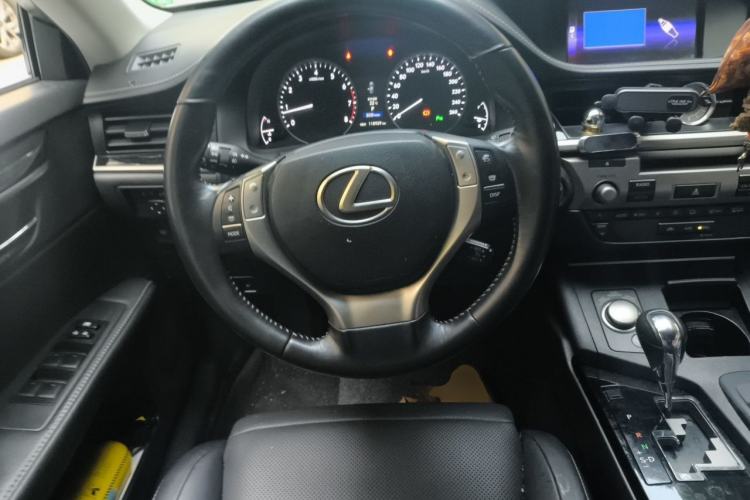 Used Lexus ES 2014 250 Comfort Edition