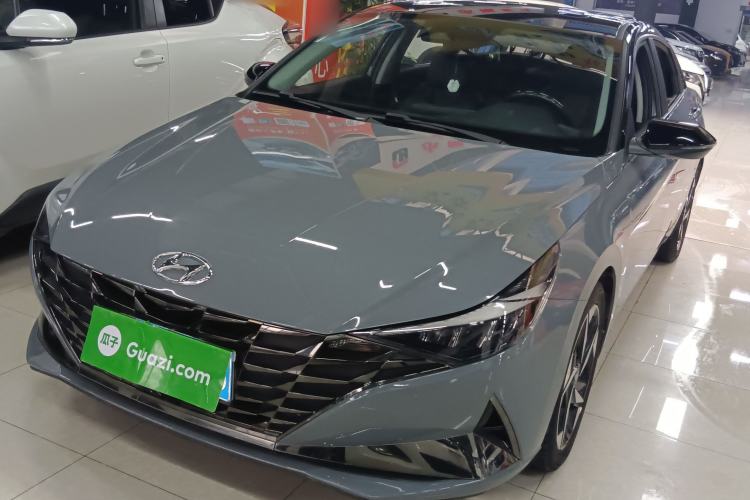 Used Hyundai Elantra 2021 1.5L CVT LUX Prestige Edition